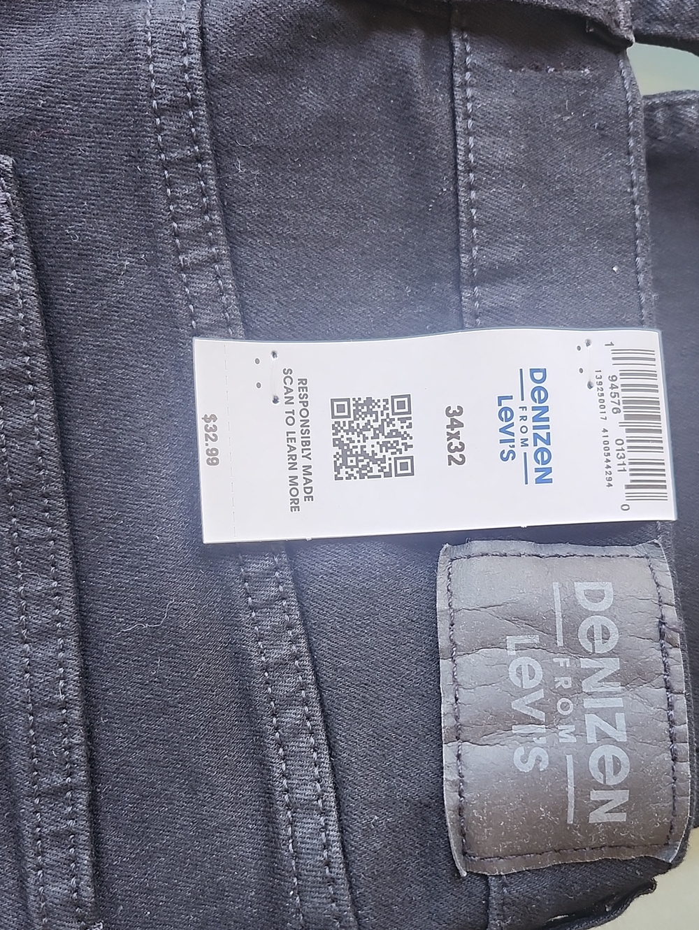 Denizen from Levi's Men's Dark Black Slim Straight Jeans